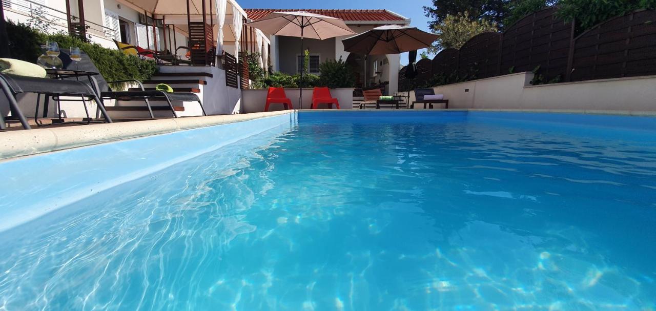 Holiday Home Olive Gradac  Exterior foto