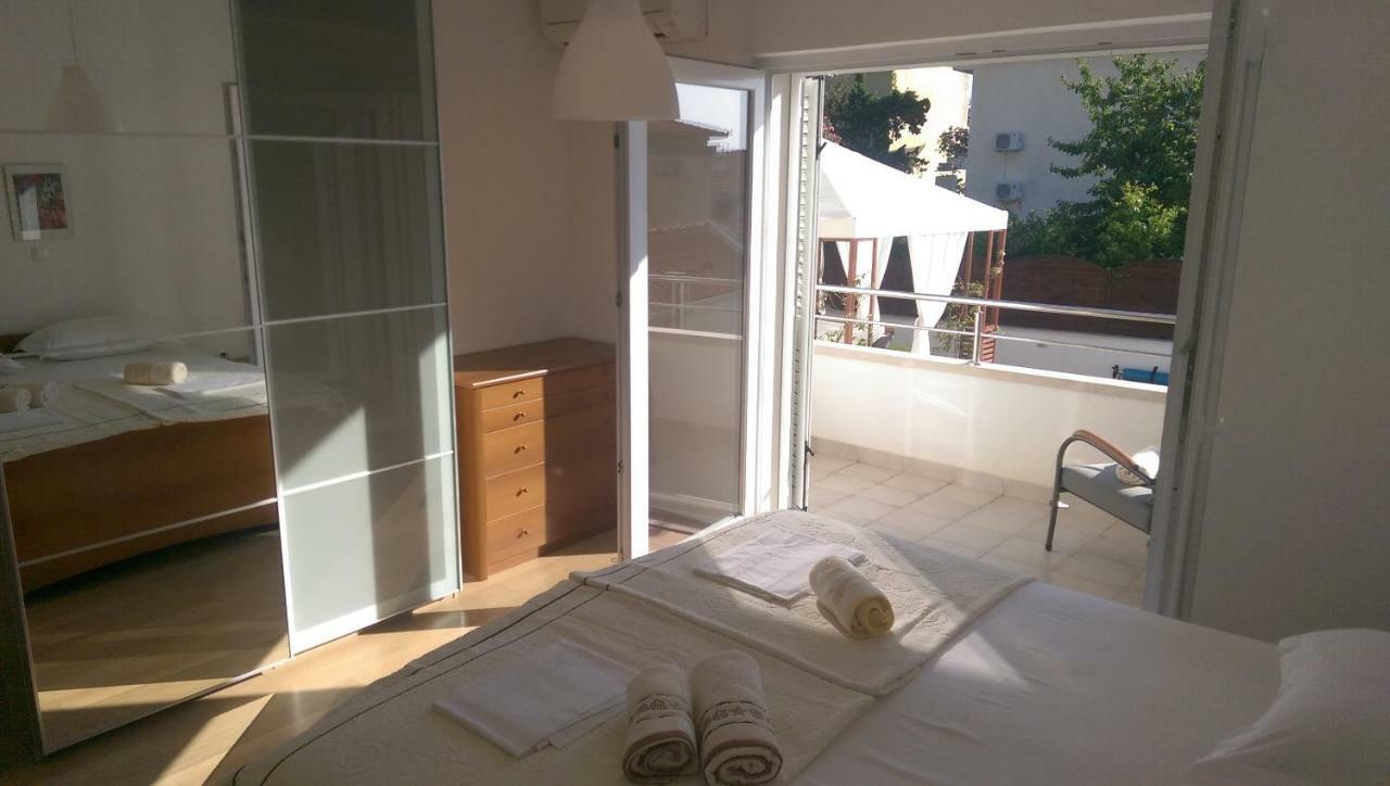 Holiday Home Olive Gradac  Exterior foto